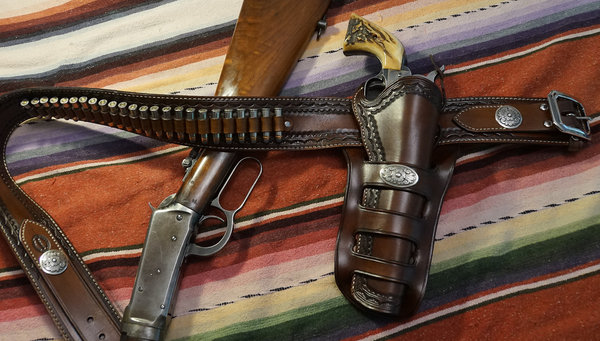 Old West Cartridge Belt with Triple Loop Holster and Concho's\\n\\n9/1/2021 6:52 AM